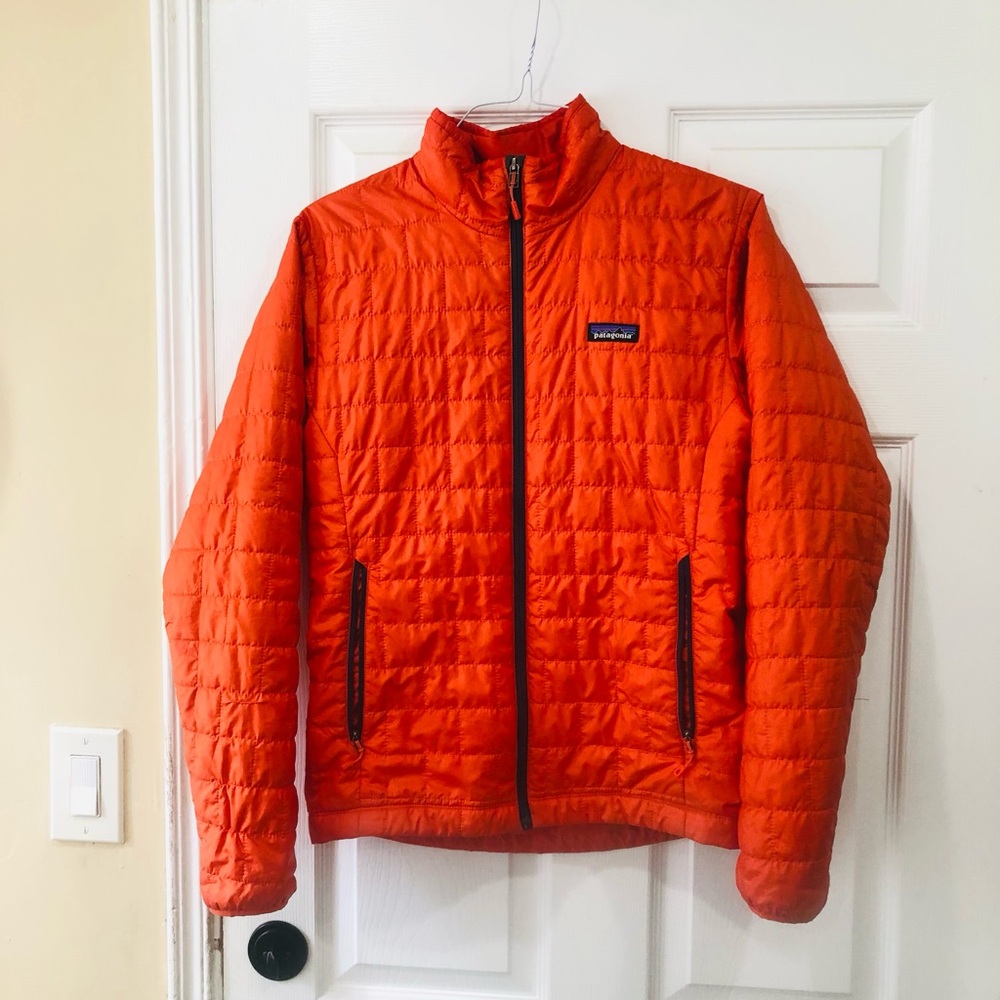 Patagonia Men's Bright Orange Quilted Puffer Jacket